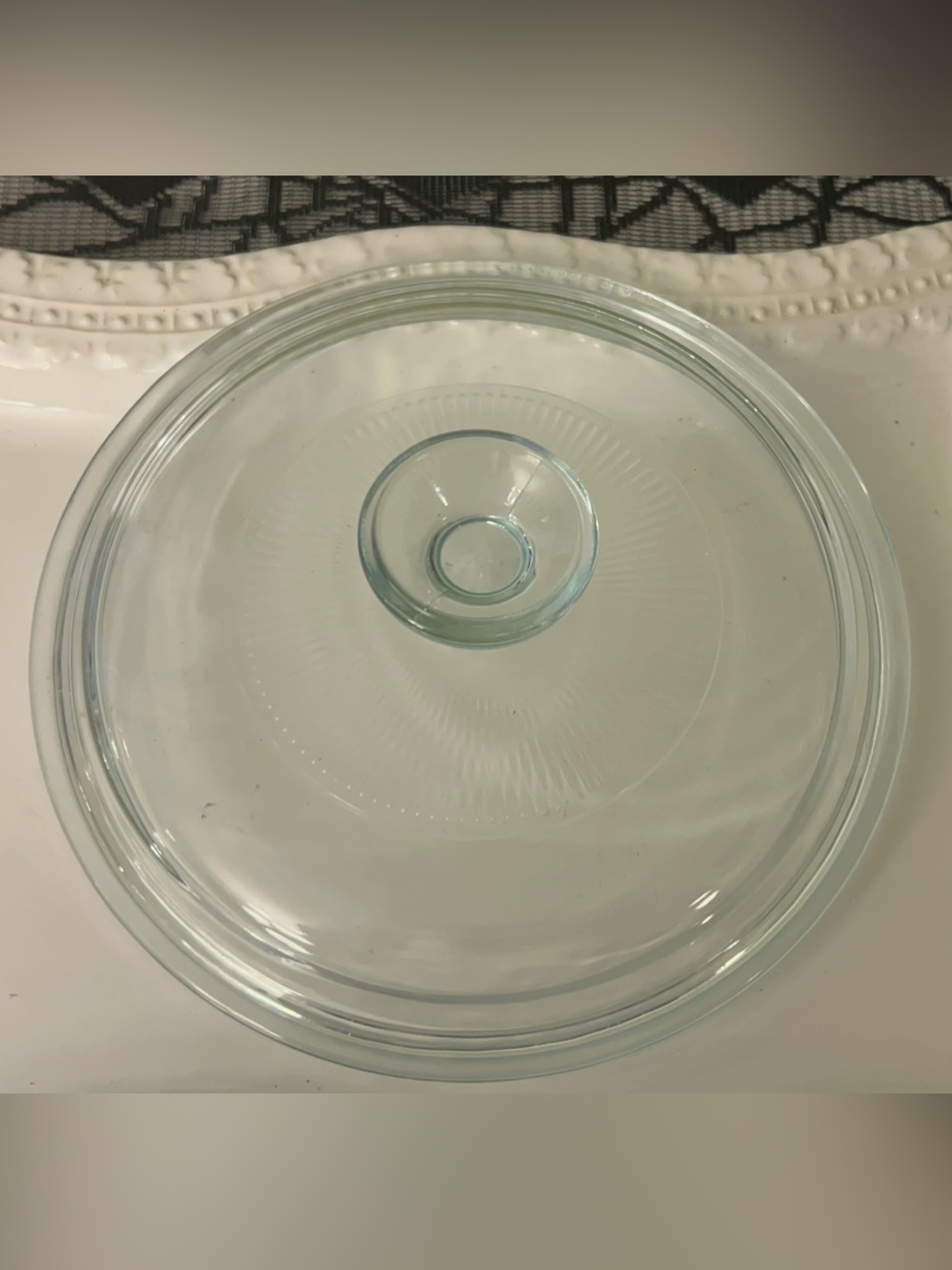 The Pyrex G5C (or G-5-C) clear glass lid